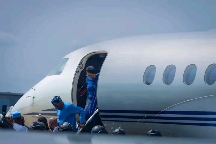 Tinubu Returns to Abuja After Vacation in France