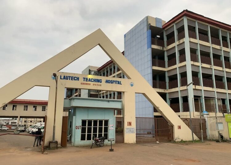 LAUTECH nurses, midwives embark on indefinite Strike over wage, welfare concerns